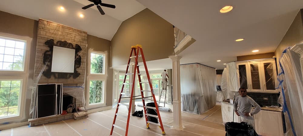 Interior wall painting by Artisons Painting in a Chicago suburb home